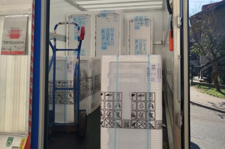 Przekazanie darów dla powodzian w Lewinie Brzeskim